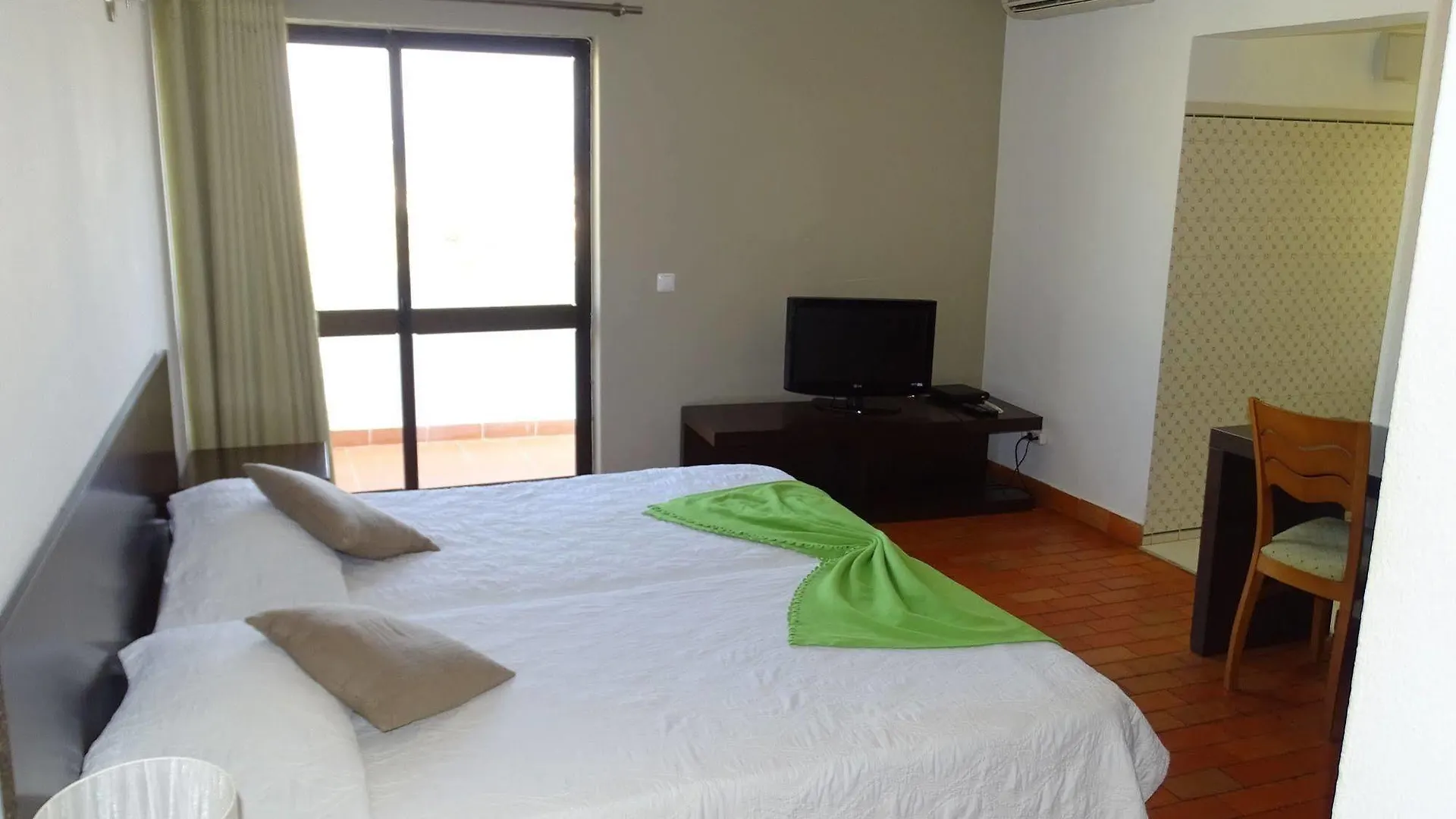 Via Dona Ana Apartment Lagos 0*,